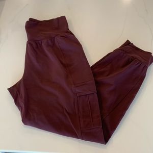 Athleta salutation stash joggers